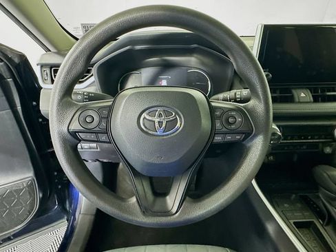 Certified 2025 Toyota RAV4 XLE FWD image 13