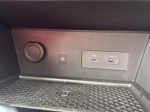 Used 2024 Nissan Pathfinder Platinum w/ Cargo Package image 27