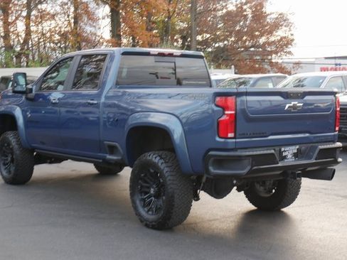 Used 2025 Chevrolet Silverado 2500 LT w/ Trail Boss Package image 10