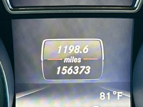 Used 2014 Mercedes-Benz CLA 250 image 21