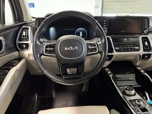 Used 2022 Kia Sorento SX Prestige w/ Panoramic Sunroof Package AWD/4WD image 21