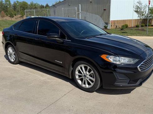 Used 2019 Ford Fusion SE image 7