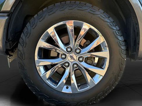 Used 2016 Ford F150 Lariat w/ Equipment Group 502A Luxury image 18