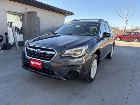 Used 2019 Subaru Outback 2.5i AWD/4WD image 3