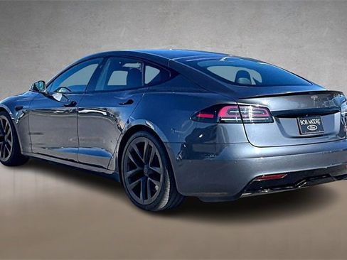 Used 2022 Tesla Model S Plaid image 9