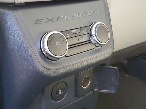 New 2026 Ford Explorer Active image 31