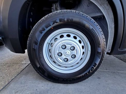 Used 2025 RAM ProMaster 1500 w/ Safety Group FWD image 28