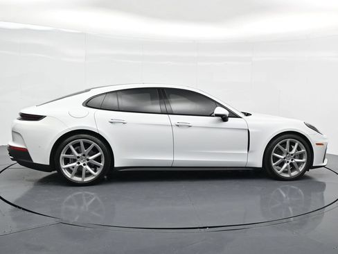 Certified 2024 Porsche Panamera 4 AWD/4WD image 8
