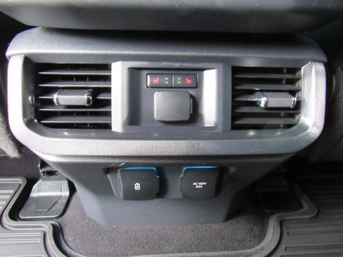 Used 2024 Ford F150 Platinum w/ FX4 Off-Road Package AWD/4WD image 22