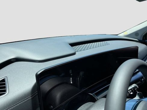 New 2026 Kia Carnival SX w/ SX Dark Edition Package FWD image 9
