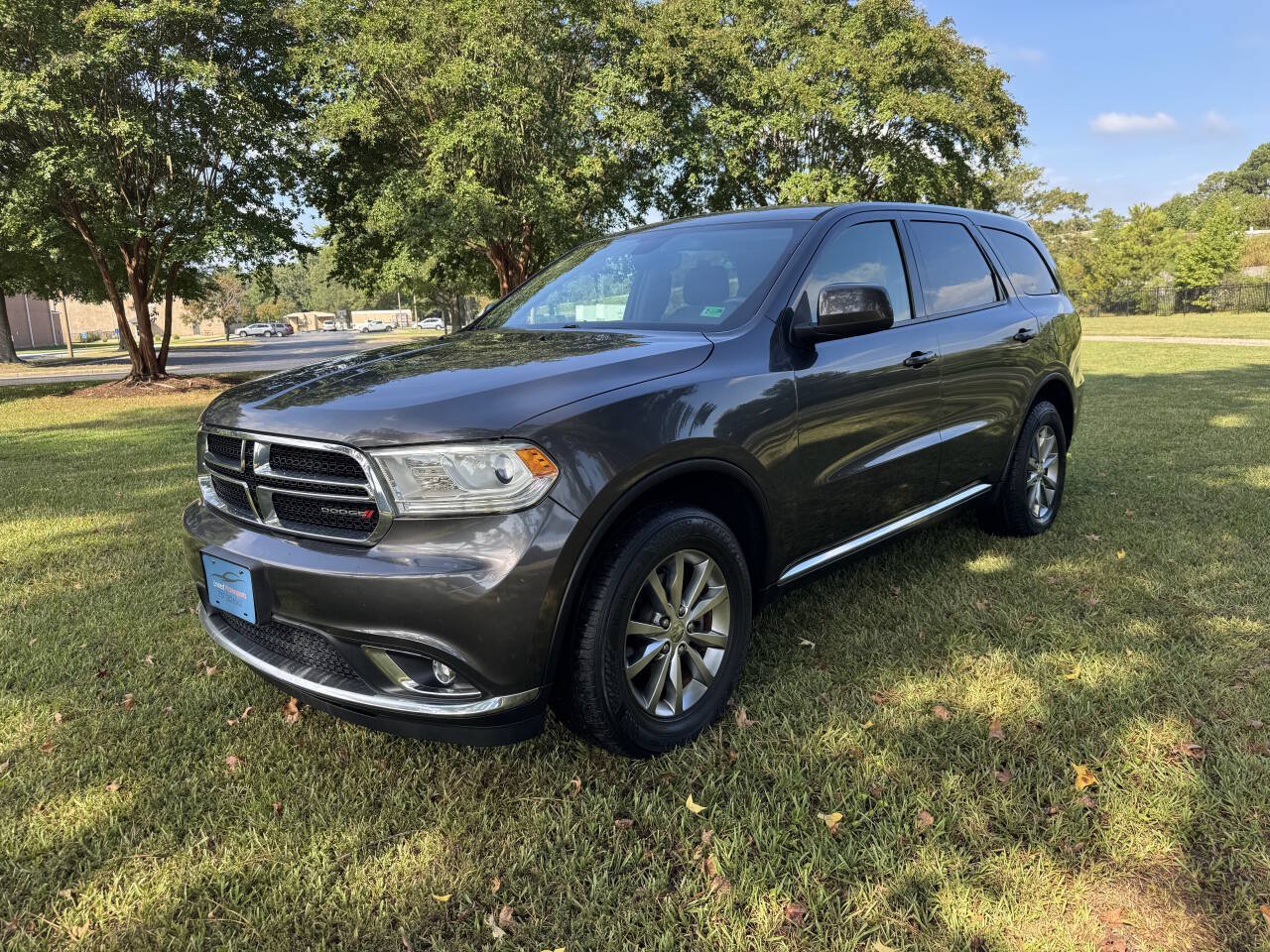 Used 2017 Dodge Durango SXT w/ 3rd Row Seating Group AWD/4WD image 4