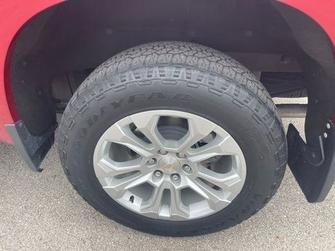 Used 2023 Chevrolet Silverado 1500 LTZ w/ LTZ Convenience Package II AWD/4WD image 34