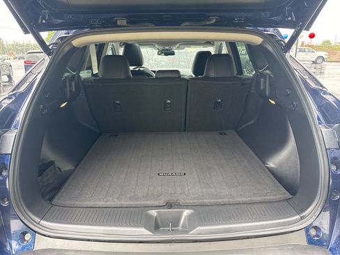 Used 2025 Nissan Murano SL AWD/4WD image 12