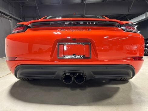Used 2018 Porsche 718 Cayman S RWD image 9