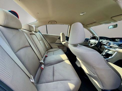 Used 2015 Honda Accord LX image 16