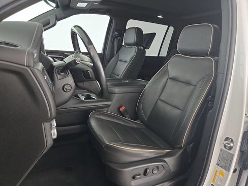 Used 2021 GMC Yukon XL SLT w/ SLT Premium Package AWD/4WD image 25
