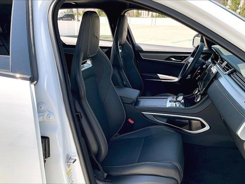 New 2026 Jaguar F-PACE R-Dynamic S image 9