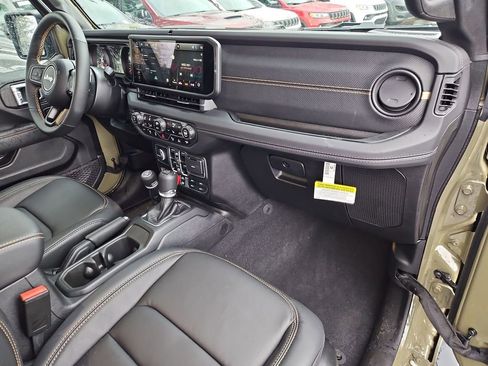 New 2025 Jeep Wrangler Unlimited Rubicon 392 image 17