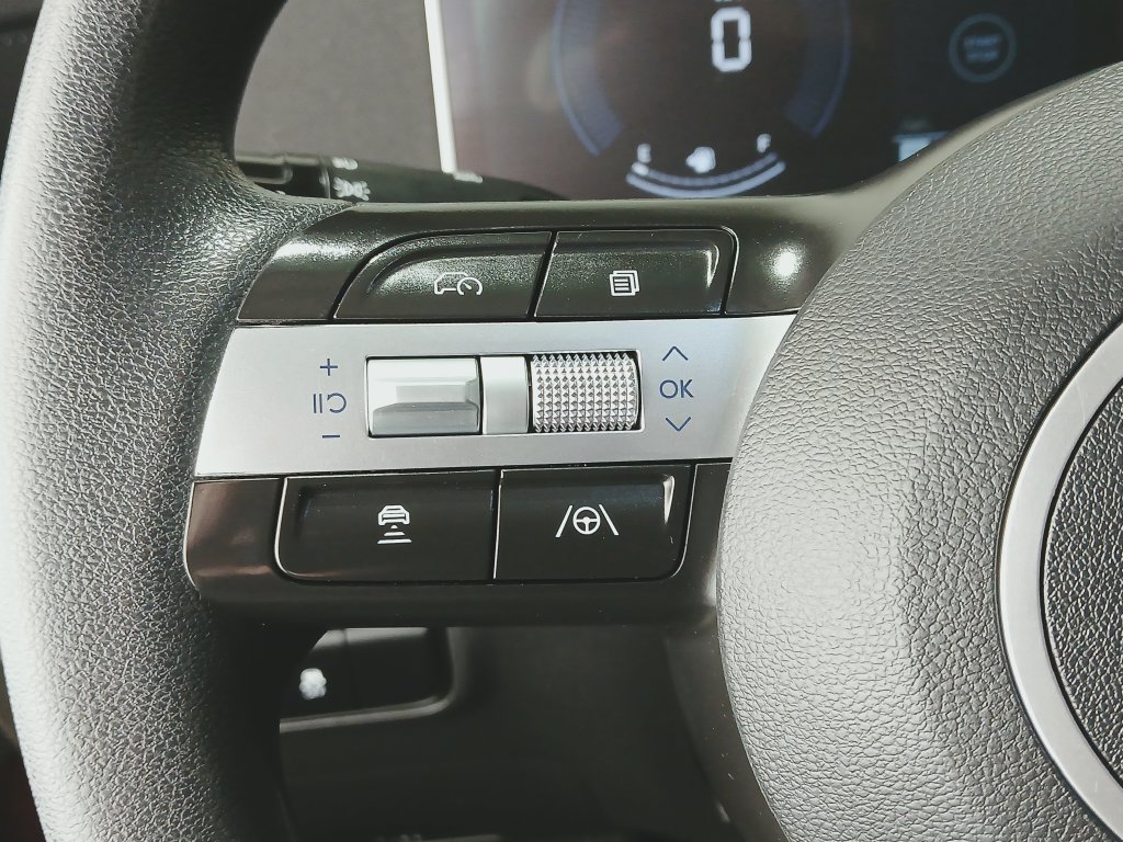 Used 2025 Hyundai Tucson SE AWD/4WD image 27