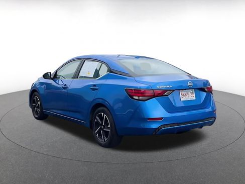 Used 2025 Nissan Sentra SV FWD image 10