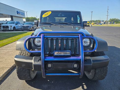 Used 2017 Jeep Wrangler Unlimited Sport w/ Quick Order Package 24S AWD/4WD image 3