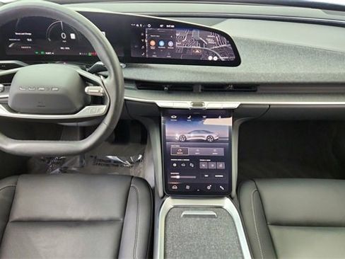 Used 2024 Lucid Air Touring image 35