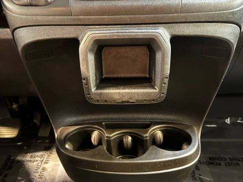 Used 2024 RAM ProMaster 2500 w/ Convenience Group FWD image 19