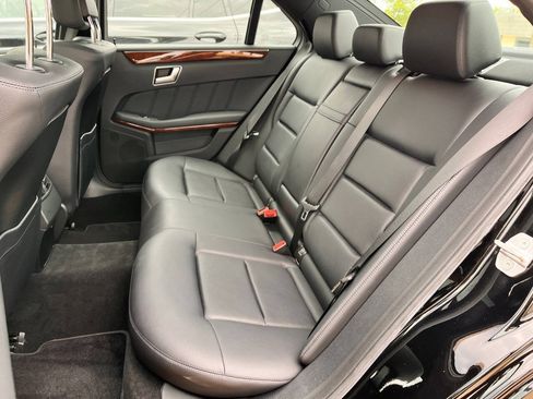 Used 2013 Mercedes-Benz E 350 4MATIC Wagon image 18