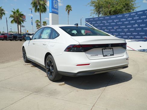 New 2025 Honda Accord SE image 9