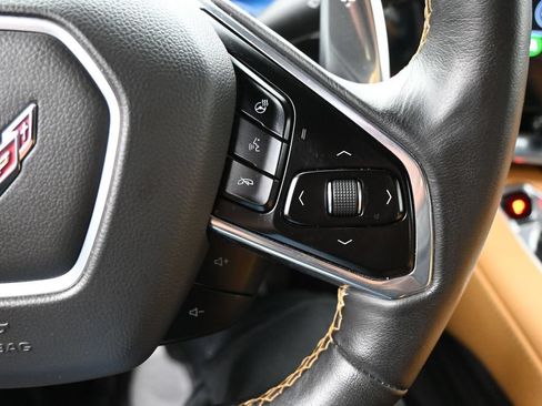 Used 2020 Chevrolet Corvette Stingray Preferred Cpe w/ 2LT Preferred Equipment Group RWD image 18