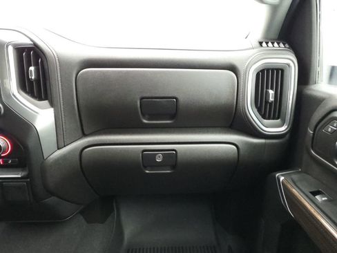 Used 2022 Chevrolet Silverado 2500 LT w/ Convenience Package image 33