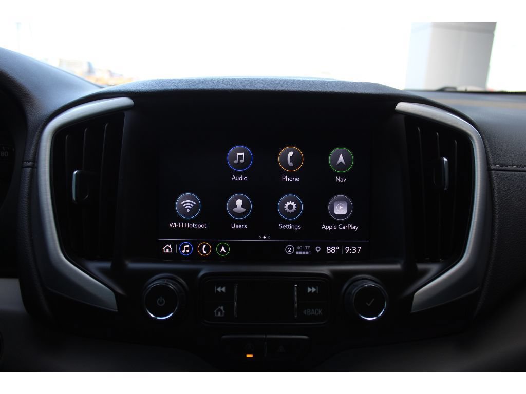 Used 2022 GMC Terrain SLT w/ Infotainment Package II FWD image 12