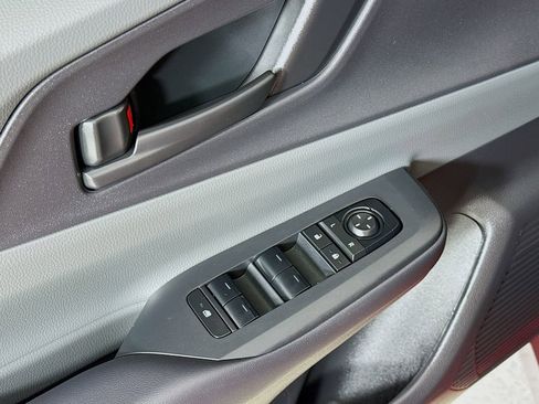 Used 2026 Toyota Prius LE image 20