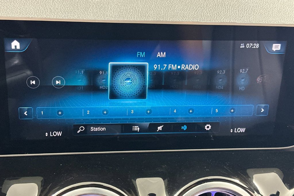 Used 2021 Mercedes-Benz GLA 250 image 22