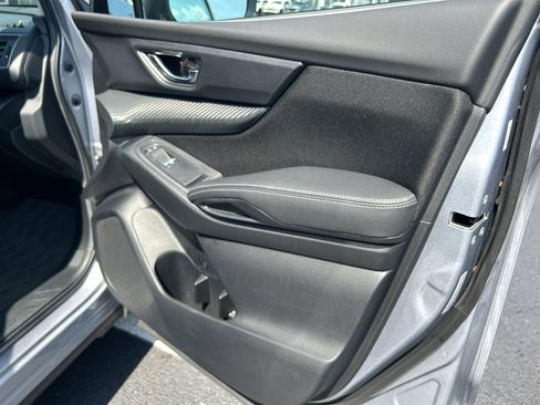 Used 2024 Subaru Ascent Premium w/ Convenience Package image 25