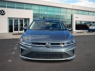 Used 2025 Volkswagen Jetta SE video 2