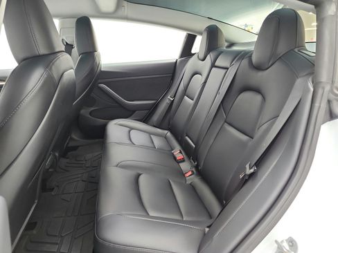 Used 2023 Tesla Model 3 Standard Range RWD image 15