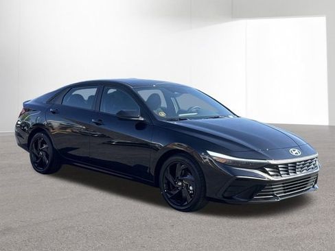 New 2026 Hyundai Elantra Sport FWD image 12