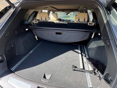 Used 2017 Cadillac XT5 Luxury w/ Driver Awareness Package FWD image 30