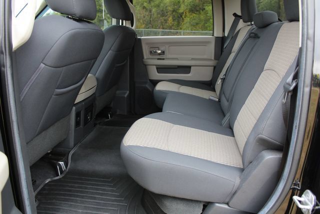 Used 2012 RAM 3500 SLT w/ Technology Group AWD/4WD image 16