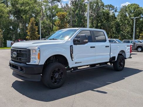 Used 2023 Ford F350 XL AWD/4WD image 7