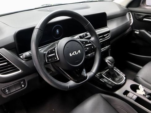 Used 2025 Kia Seltos SX w/ SX Sunroof Package AWD/4WD image 26