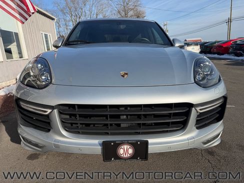 Used 2016 Porsche Cayenne GTS image 3