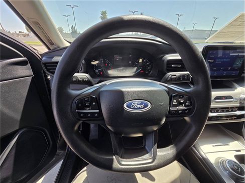 Used 2023 Ford Explorer 4WD image 19