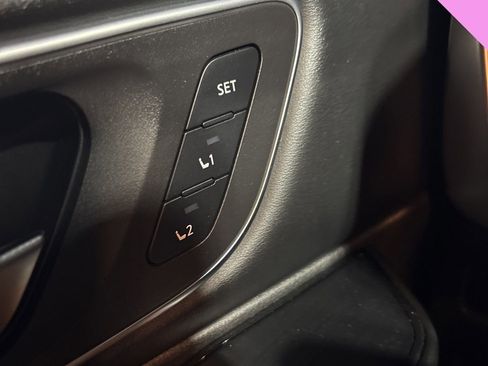 Used 2021 Nissan Rogue SL w/ Premium Package image 11