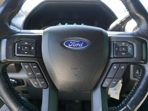 Used 2018 Ford F150 XLT w/ Equipment Group 302A Luxury AWD/4WD image 18