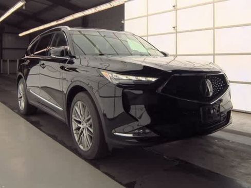 Used 2023 Acura MDX SH-AWD w/ Advance Package image 5