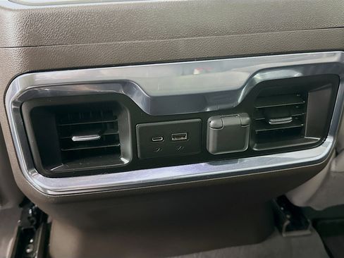 Used 2022 Chevrolet Silverado 1500 LTZ w/ LTZ Premium Package image 29