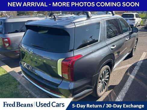 Used 2024 Hyundai Palisade Calligraphy image 11
