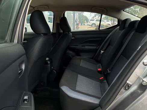 Used 2025 Nissan Versa SV FWD image 12
